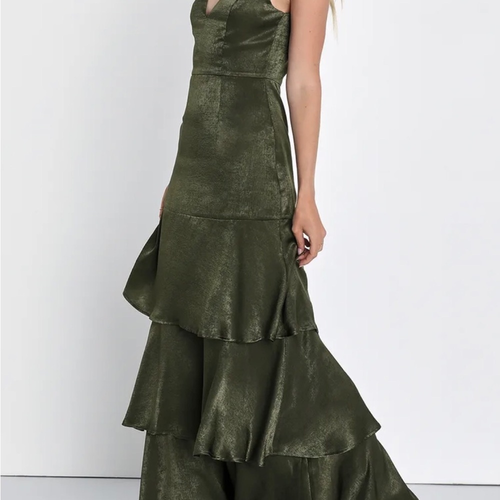 Lulus maxi olive green, tiered dress